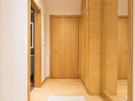 Izdavanje, trosoban stan, 123m², Budva, Crna Gora - image 7