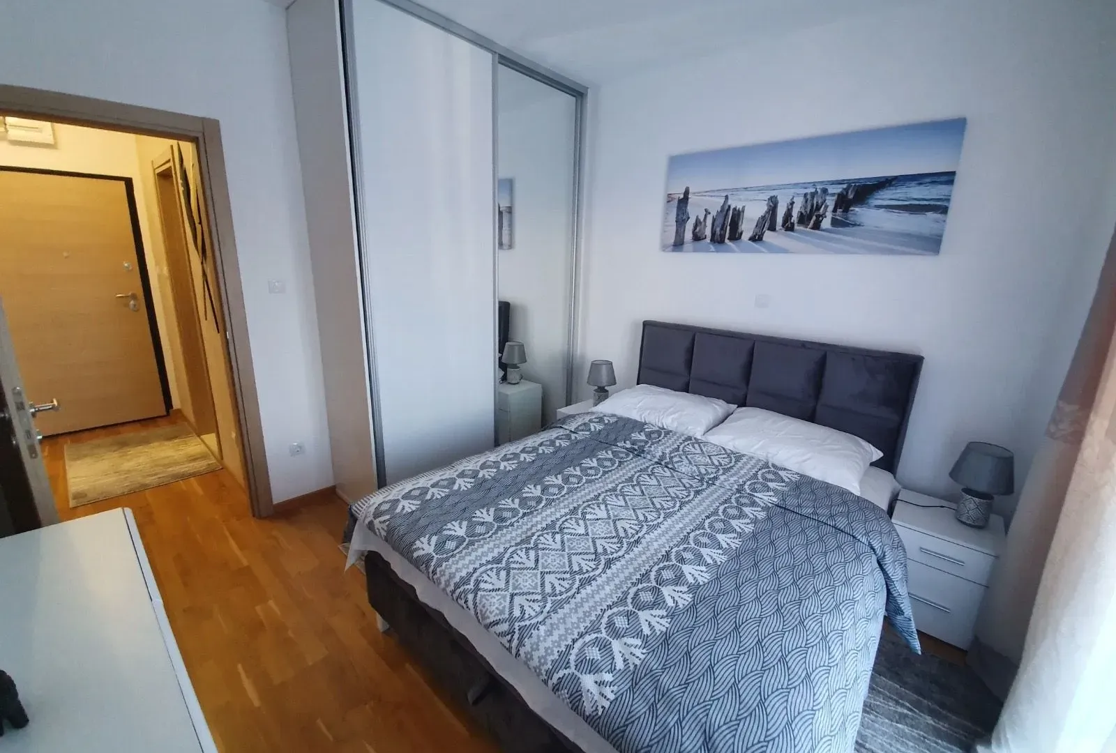 Rent, one bedroom apartment, 48m², Bečići, Budva