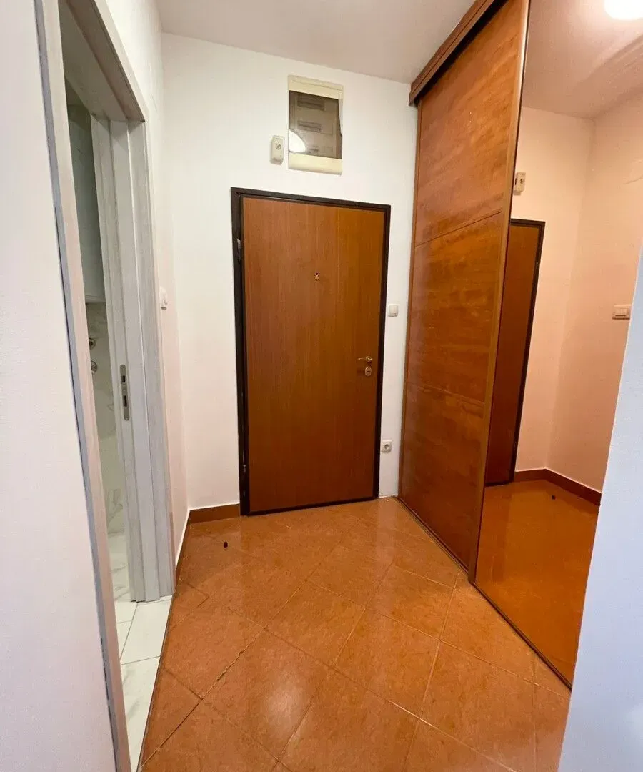 Rent, one bedroom apartment, 68m², Centar, Podgorica