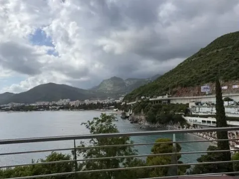 Izdavanje, stan, 158m², Budva, Crna Gora - image 9