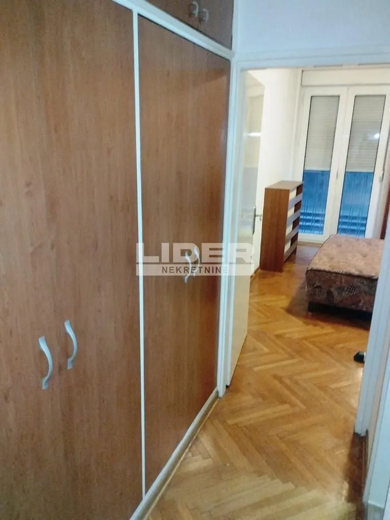 Izdavanje, dvosoban stan, 60m², Palilulska Pijaca, Palilula Sve Podlokacije