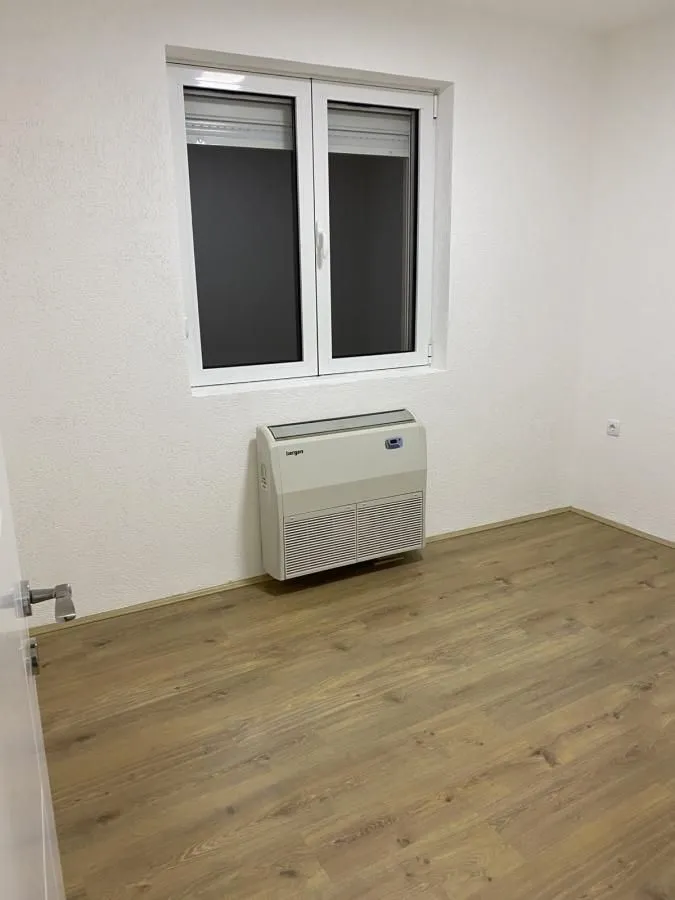 Izdavanje, jednosoban stan, 38m², Niš, Srbija