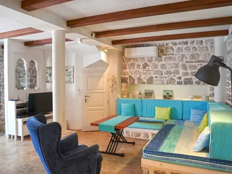 Sale, house, 165m², Perast, Kotor - image 3