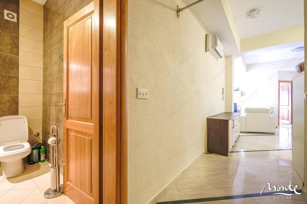 Prodaja, jednosoban stan, 64m², Igalo, Herceg Novi