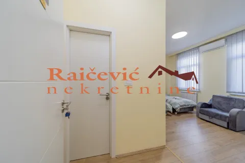 Prodaja, stan, 211m², Savski Venac, Beograd - image 2