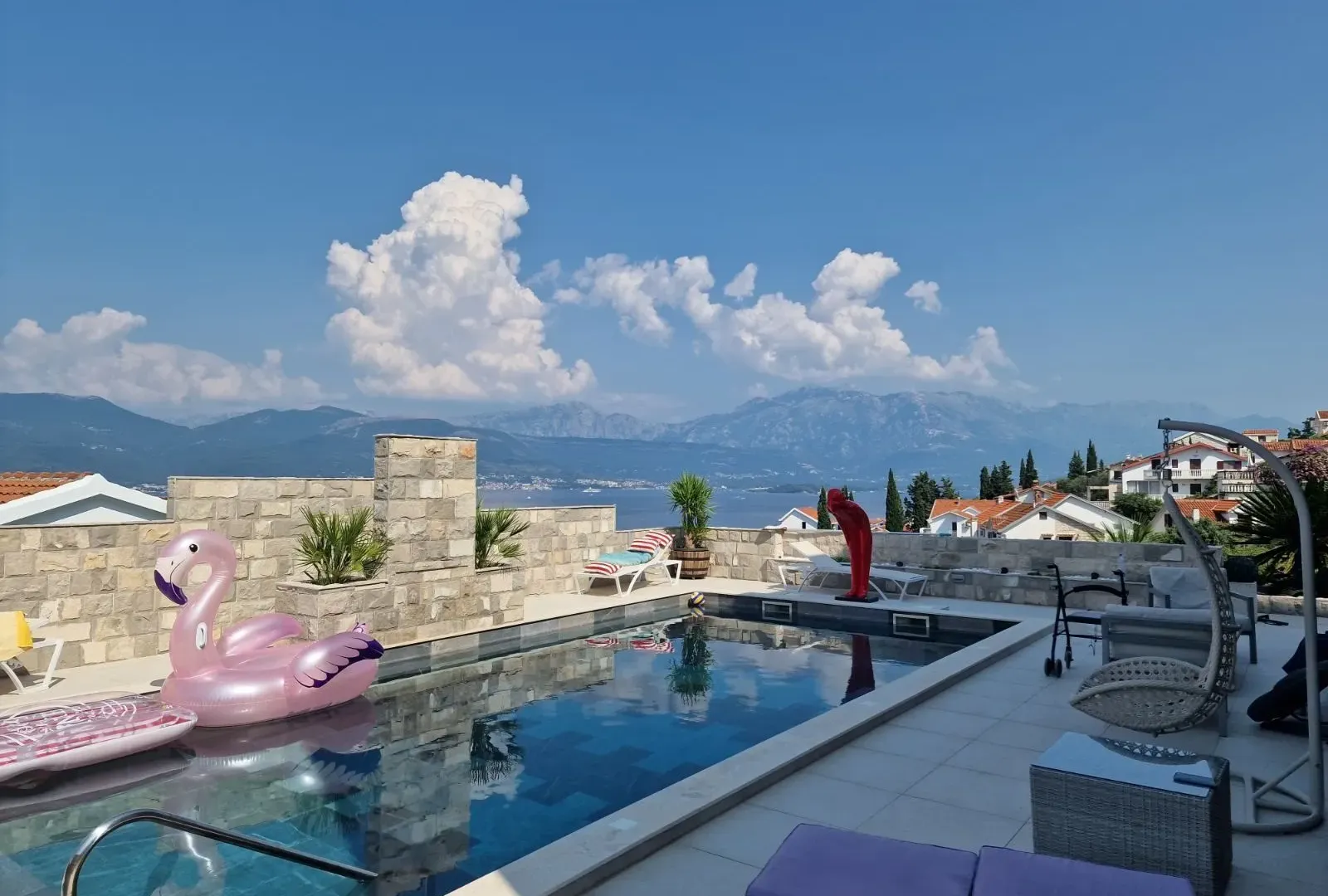 Prodaja, kuća, 280m², Krašići, Tivat