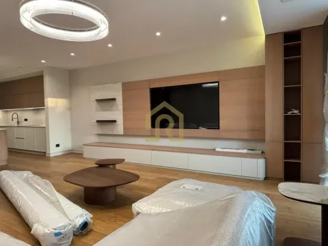 Izdavanje, četvorosoban stan, 143m², Cvetni Trg, Vračar Sve Podlokacije - image 8