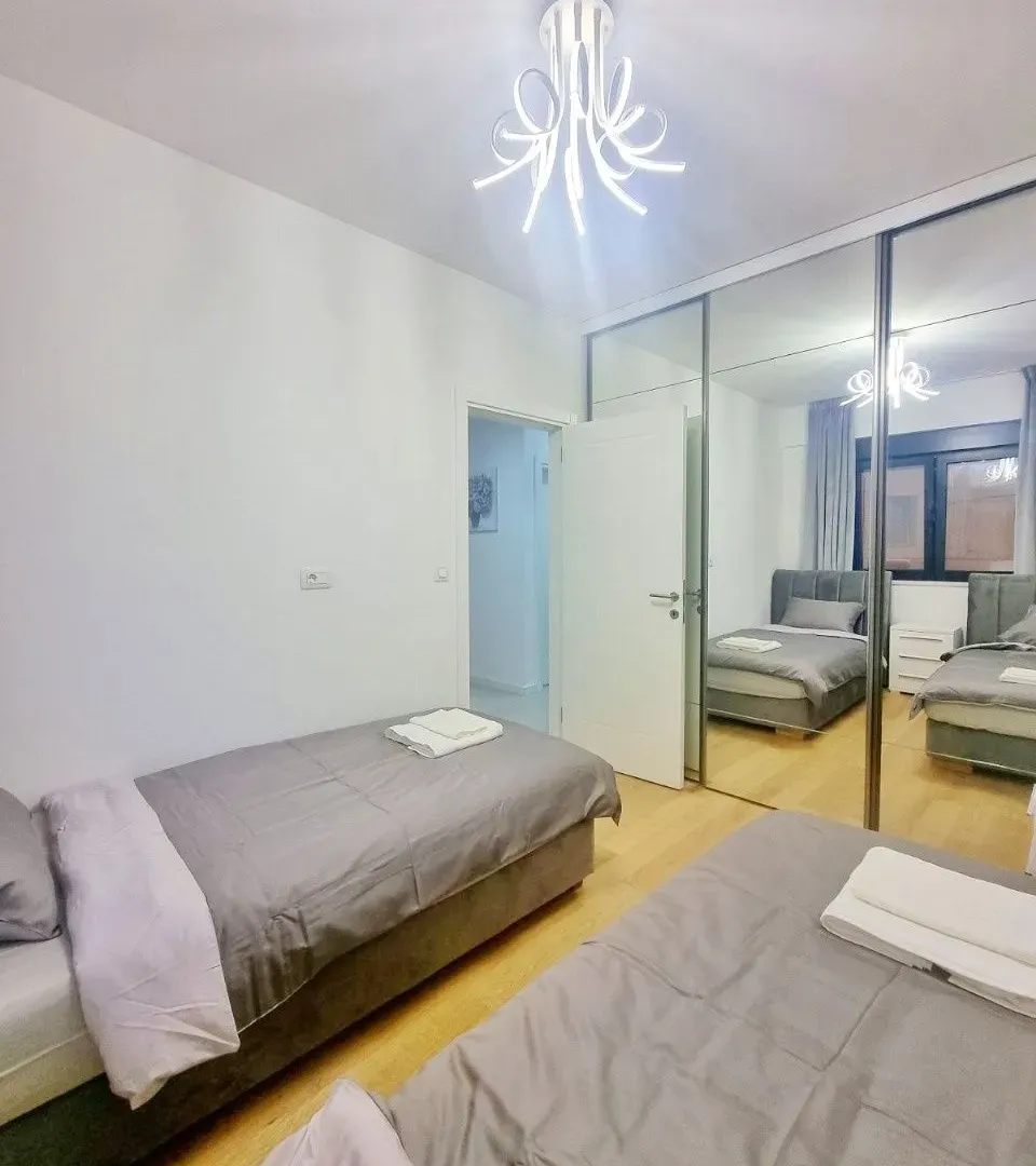 Prodaja, dvosoban stan, 69m², Centar, Budva