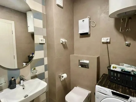 Izdavanje, dvosoban stan, 40m², Pobrežje, Podgorica - image 11