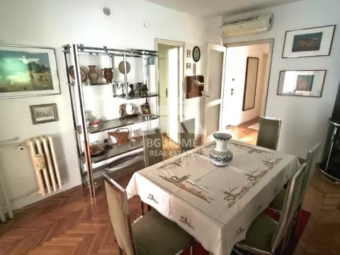Izdavanje, trosoban stan, 87m², Južni Bulevar, Vračar Sve Podlokacije - image 8