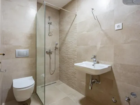 Sale, one bedroom apartment, 43m², Bečići, Budva - image 3