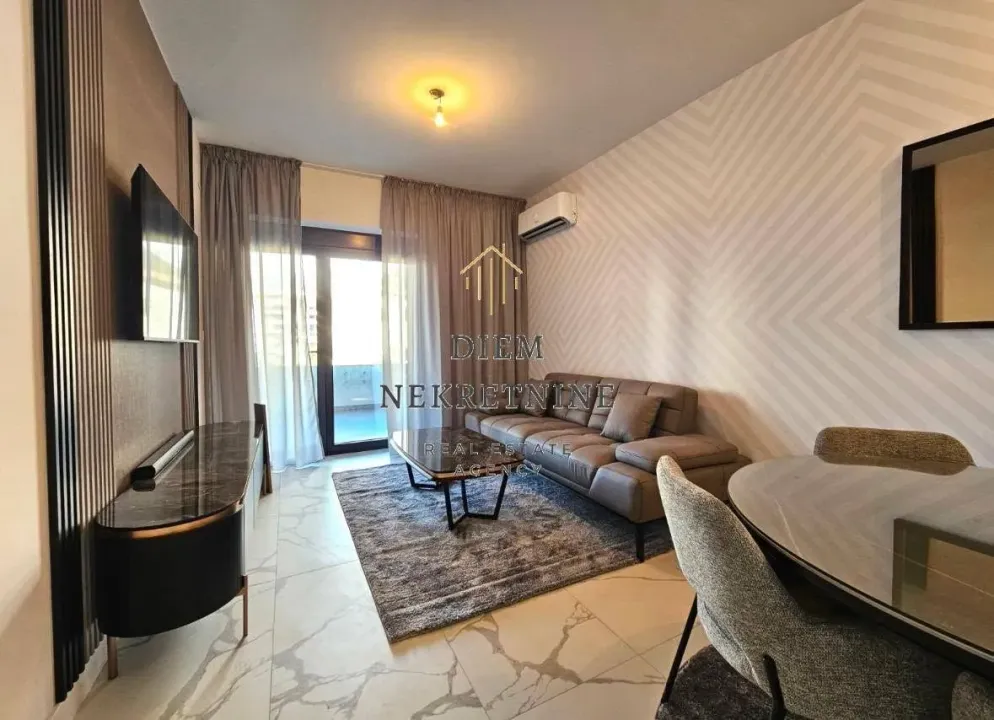 Rent, one bedroom apartment, 60m², Ilino, Bar