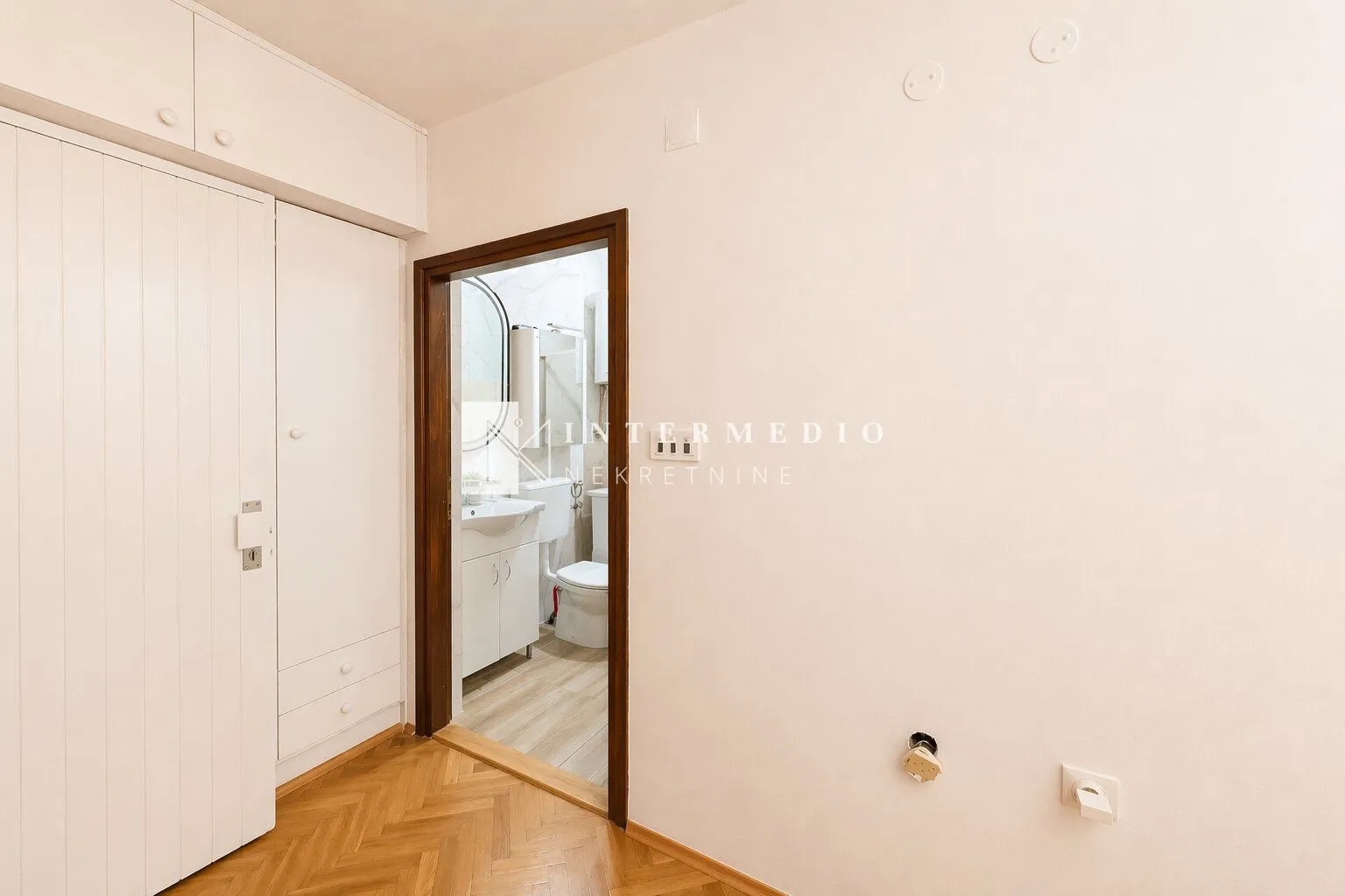 Prodaja, dvosoban stan, 60m², Baošići, Herceg Novi