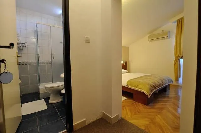 Sale, hospitality venue, 755m², Petrovac, Budva