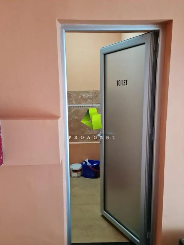 Rent, office space, 91m², Medijana, Niš