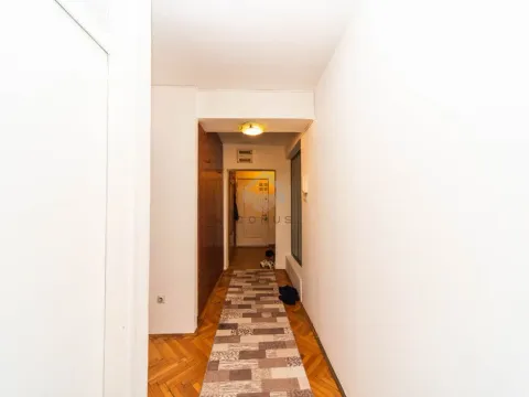 Prodaja, trosoban stan, 120m², Centar, Podgorica - image 17