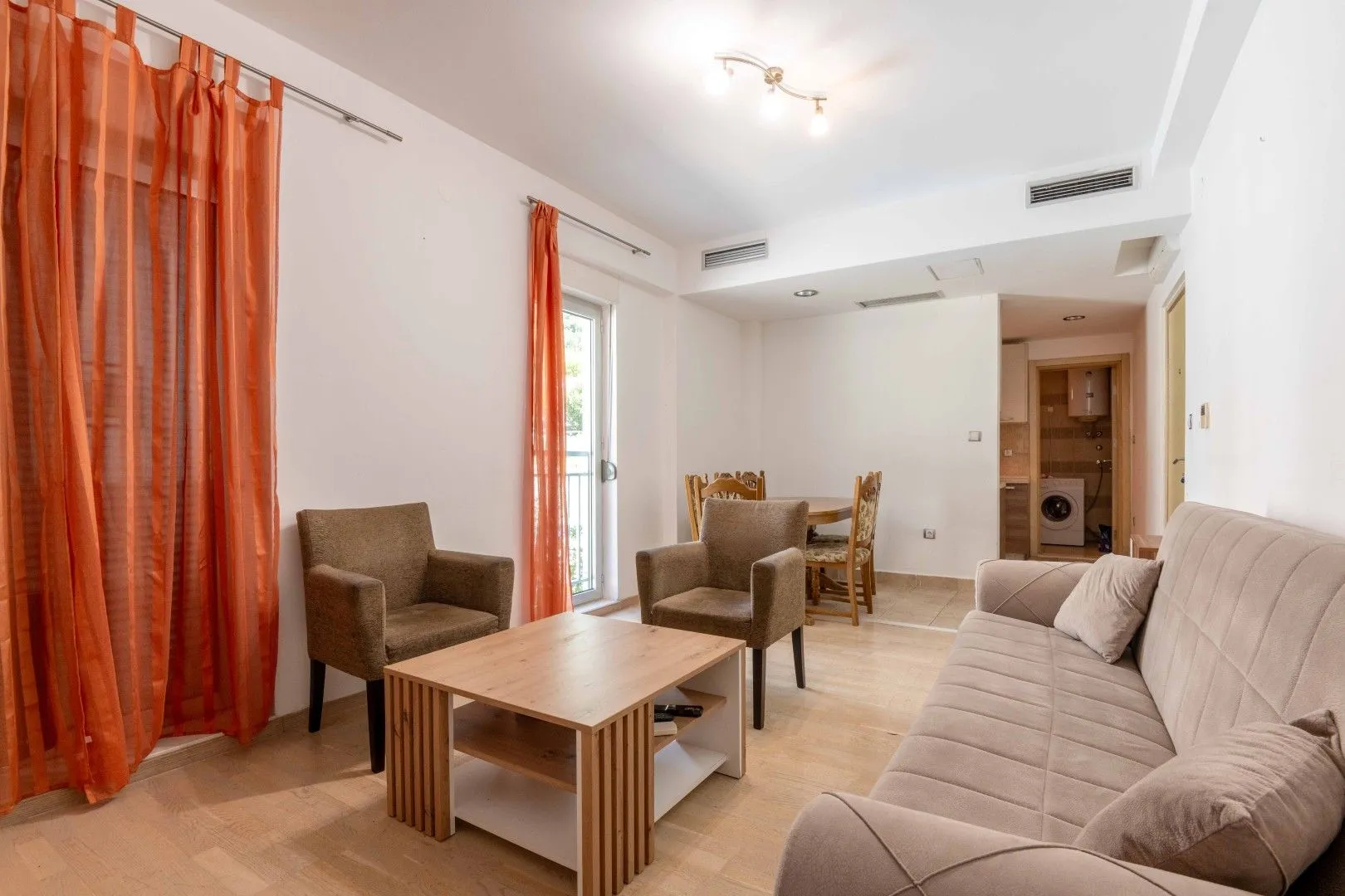 Prodaja, jednosoban stan, 50m², Dobrota, Kotor