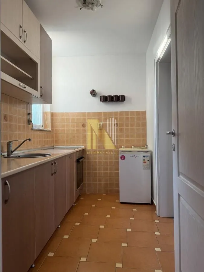 Izdavanje, dvosoban stan, 50m², Telep, Novi Sad Sve Podlokacije