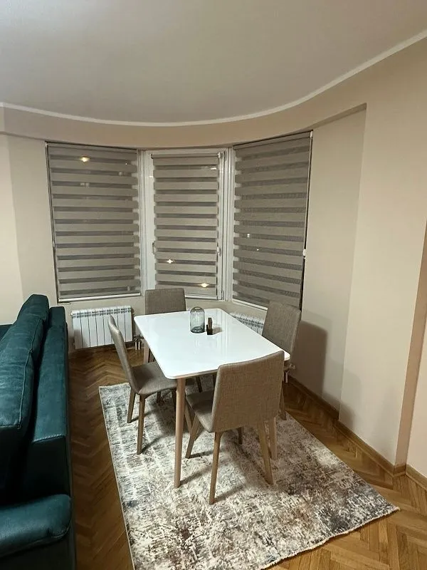 Izdavanje, dvosoban stan, 63m², Stari Grad, Beograd