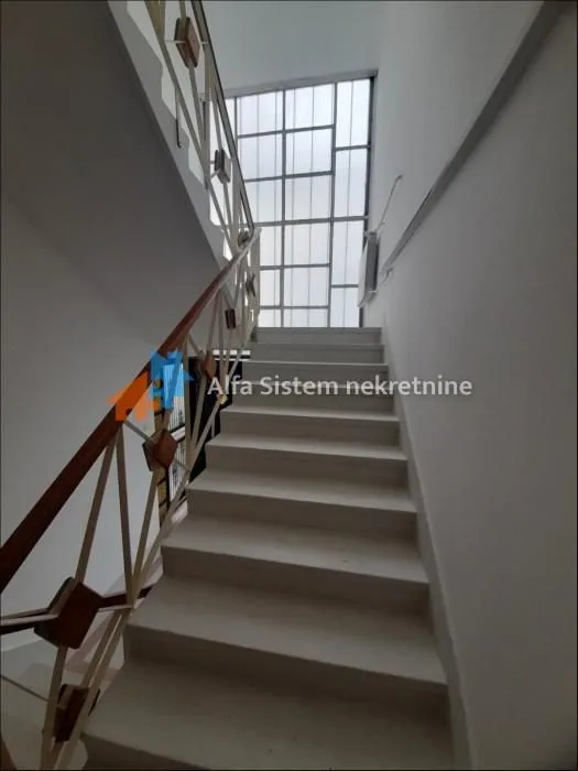 Izdavanje, kuća, 600m², Savski Venac, Beograd