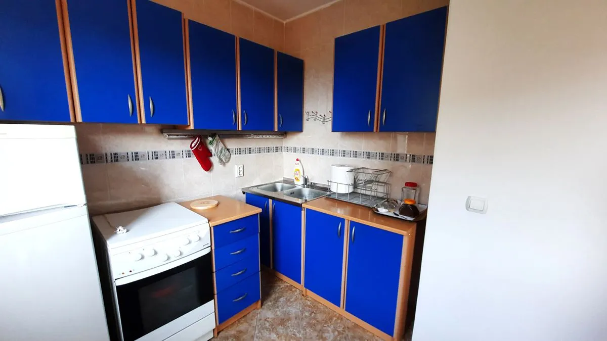 Izdavanje, dvosoban stan, 61m², Autokomanda, Voždovac Sve Podlokacije