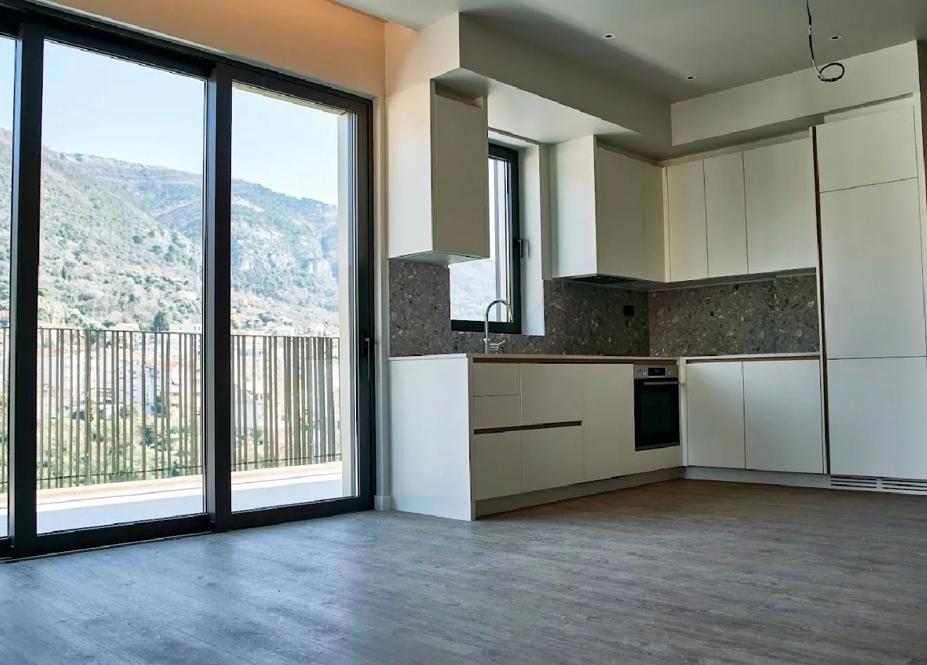 Prodaja, dvosoban stan, 102m², Boka Place, Tivat
