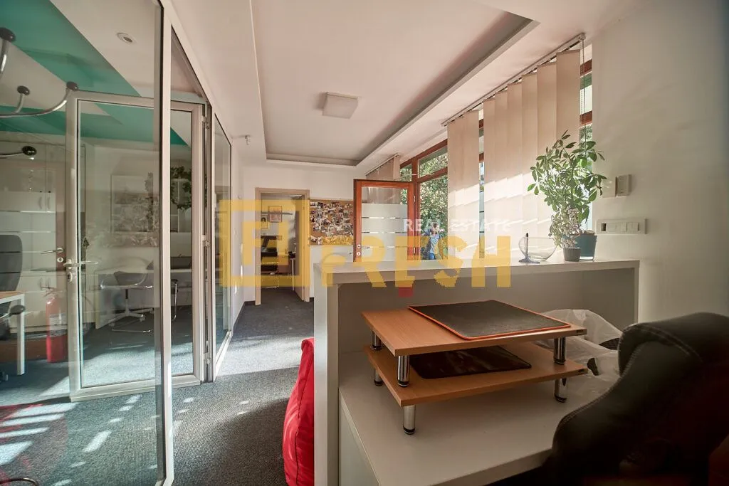 Izdavanje, poslovni prostor, 139m², Preko Morače, Podgorica
