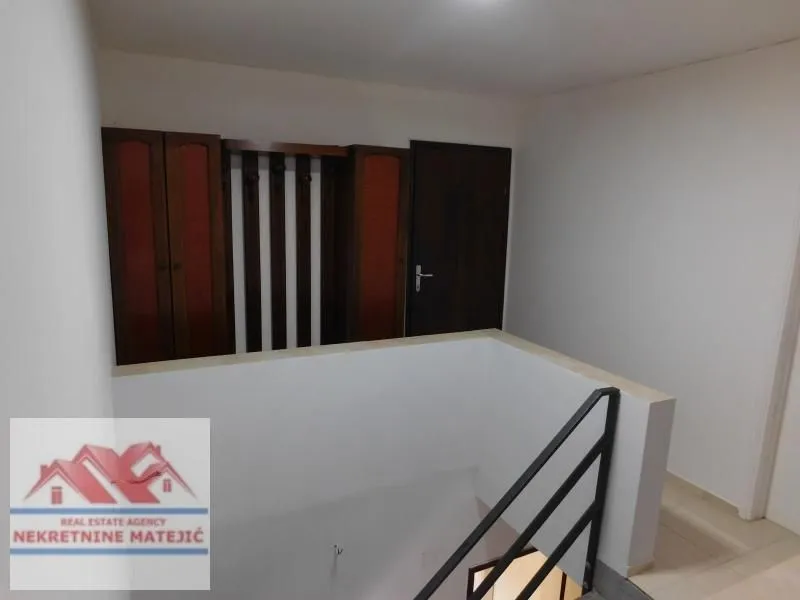 Prodaja, kuća, 250m², Ćava, Kragujevac