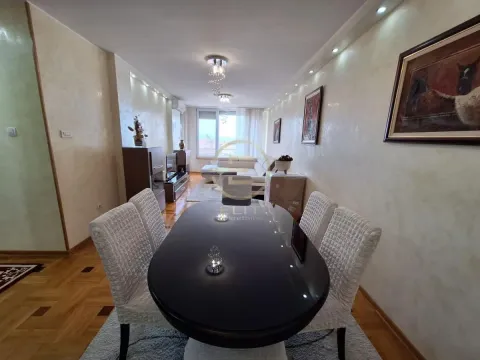 Izdavanje, četvorosoban stan, 102m², Bulevar patrijarha Pavla, Novi Sad Sve Podlokacije - image 7