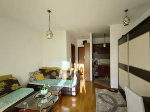 Rent, studio apartment, 38m², City Kvart, Podgorica - image 8