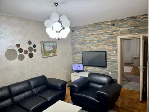 Izdavanje, dvosoban stan, 80m², Stari Aerodrom, Podgorica - image 6