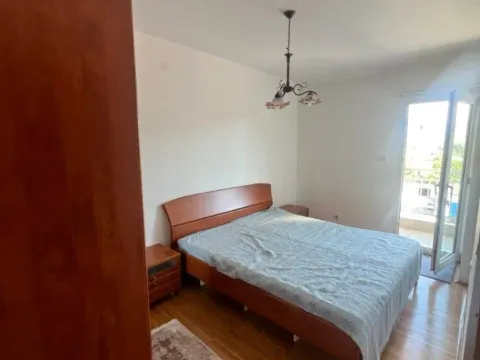 Izdavanje, dvosoban stan, 65m², Krivi Most, Podgorica - image 7