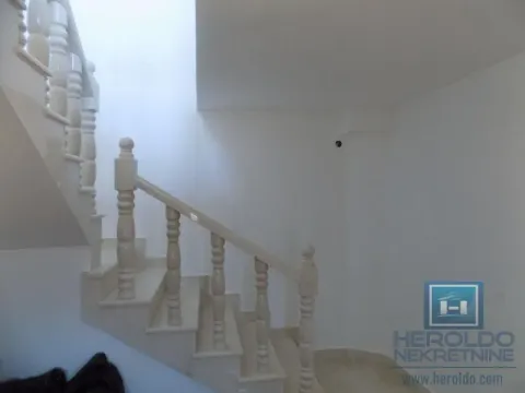 Sale, house, 230m², Centar, Paraćin - image 18