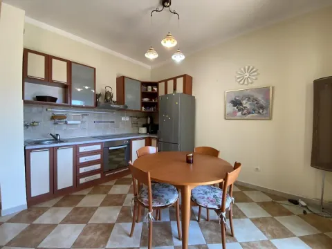 Prodaja, dvosoban stan, 90m², Risan, Kotor - image 3