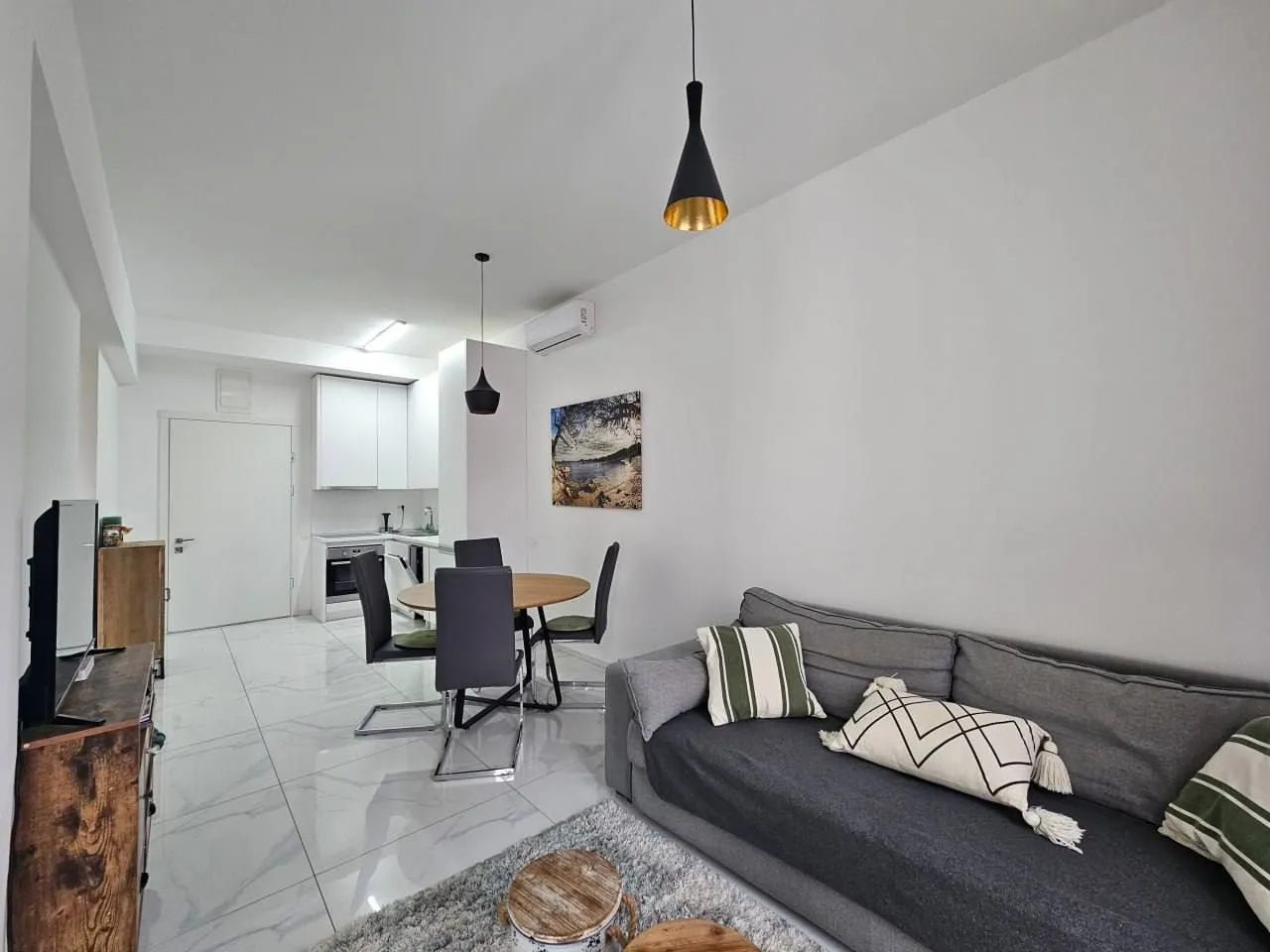 Prodaja, dvosoban stan, 42m², Bečići, Budva
