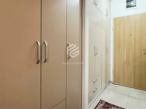 Izdavanje, stan, 30m², Stari Aerodrom, Podgorica - image 6