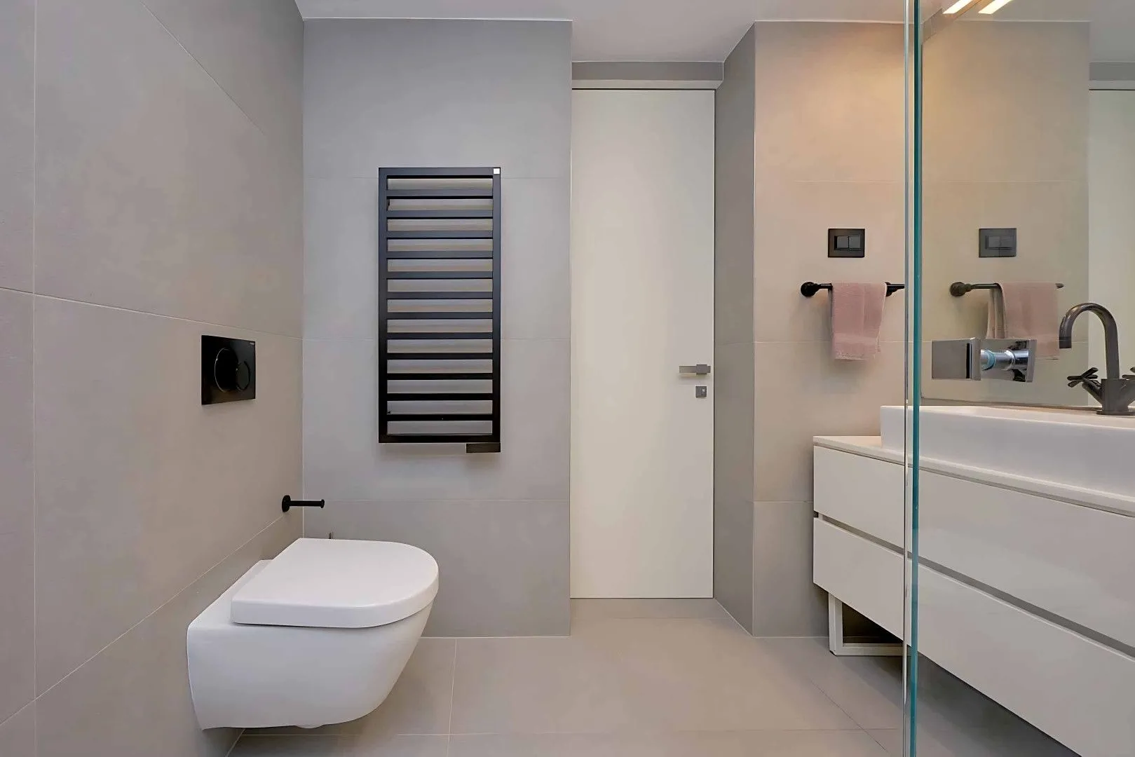 Prodaja, dvosoban stan, 100m², Centar, Budva