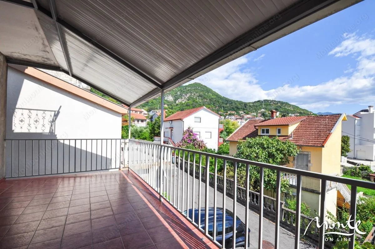 Prodaja, trosoban stan, 116m², Tivat, Crna Gora