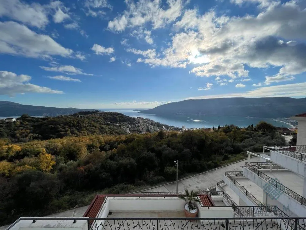 Prodaja, dvosoban stan, 154m², Topla, Herceg Novi