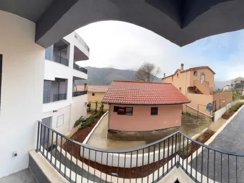 Prodaja, jednosoban stan, 51m², Dobrota, Kotor - image 5