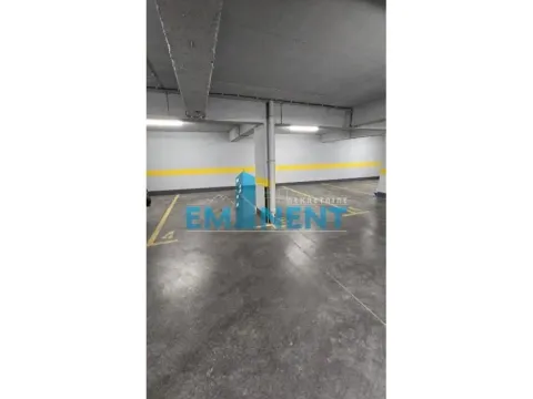 Rent, three bedroom apartment, 75m², Šumice, Beograd - image 13