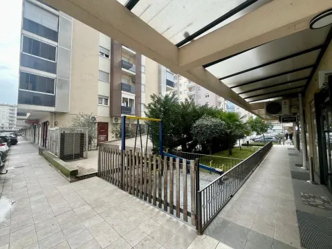 Rent, one bedroom apartment, 55m², City Kvart, Podgorica - image 12