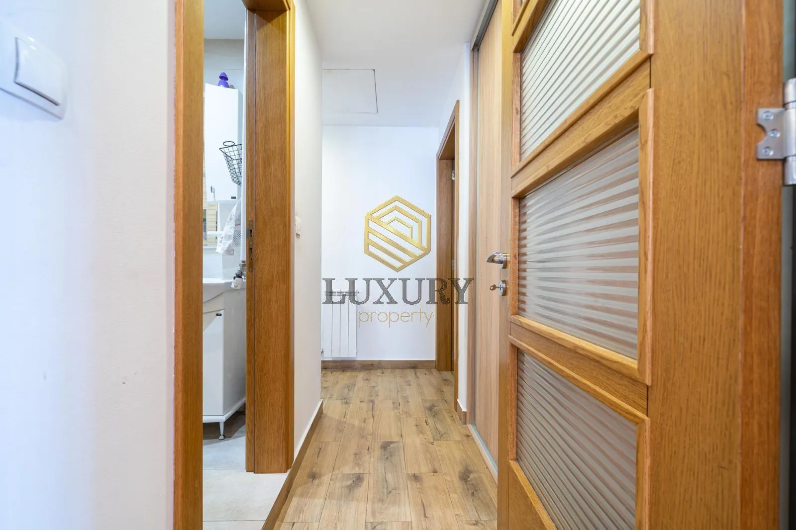 Rent, three bedroom apartment, 106m², 1 maj, Podgorica