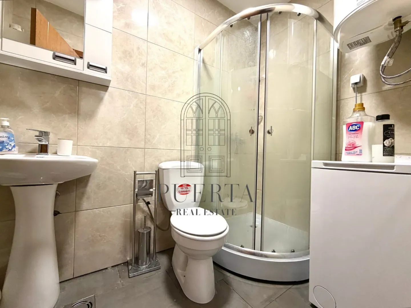 Izdavanje, dvosoban stan, 54m², Ljubović, Podgorica
