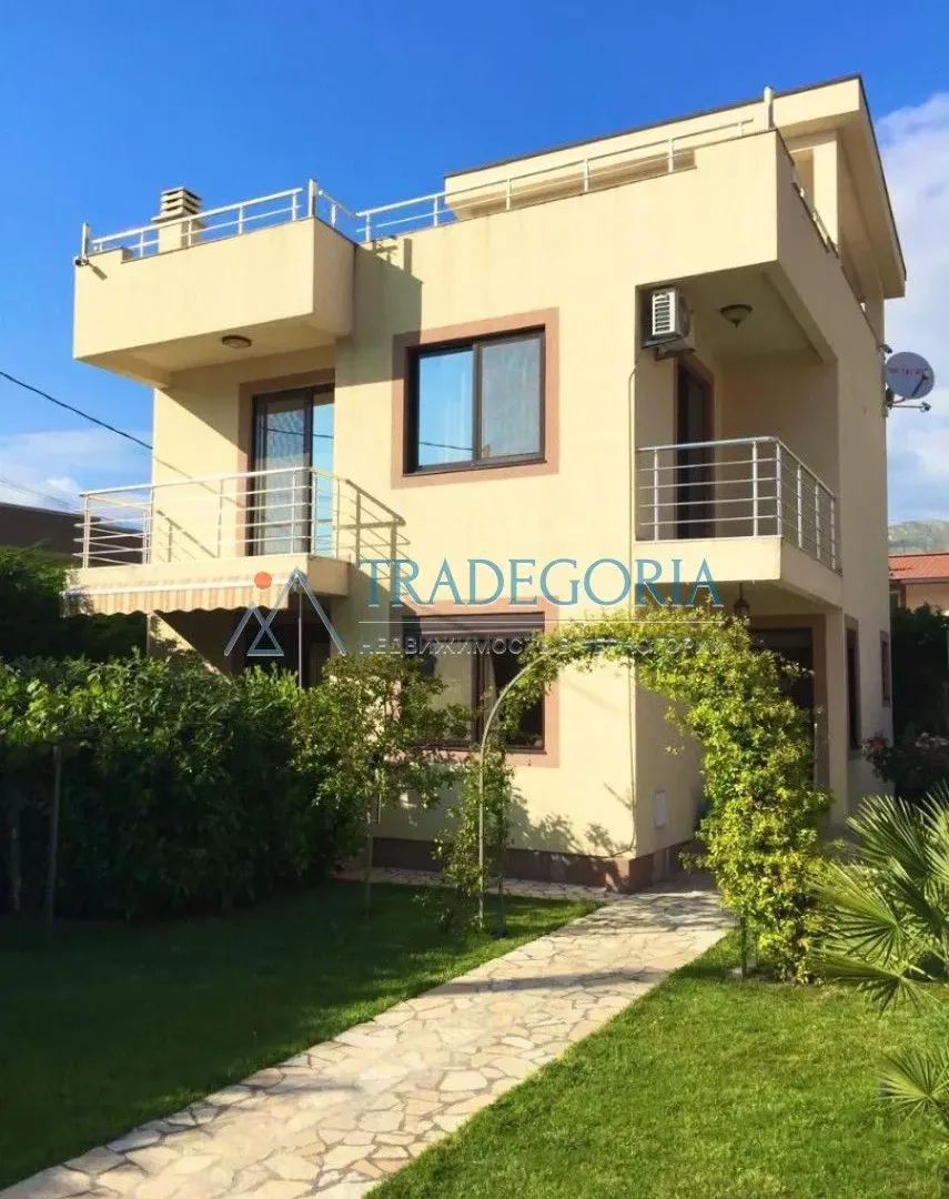Prodaja, kuća, 180m², Bar, Crna Gora