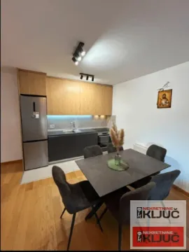 Izdavanje, dvosoban stan, 70m², Centar, Novi Sad - image 4