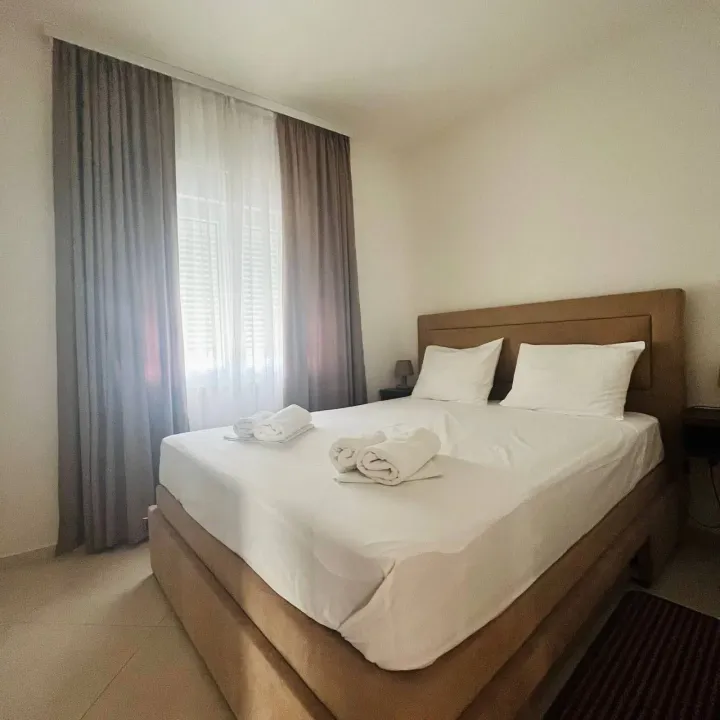 Rent, one bedroom apartment, 37m², Bečići, Budva
