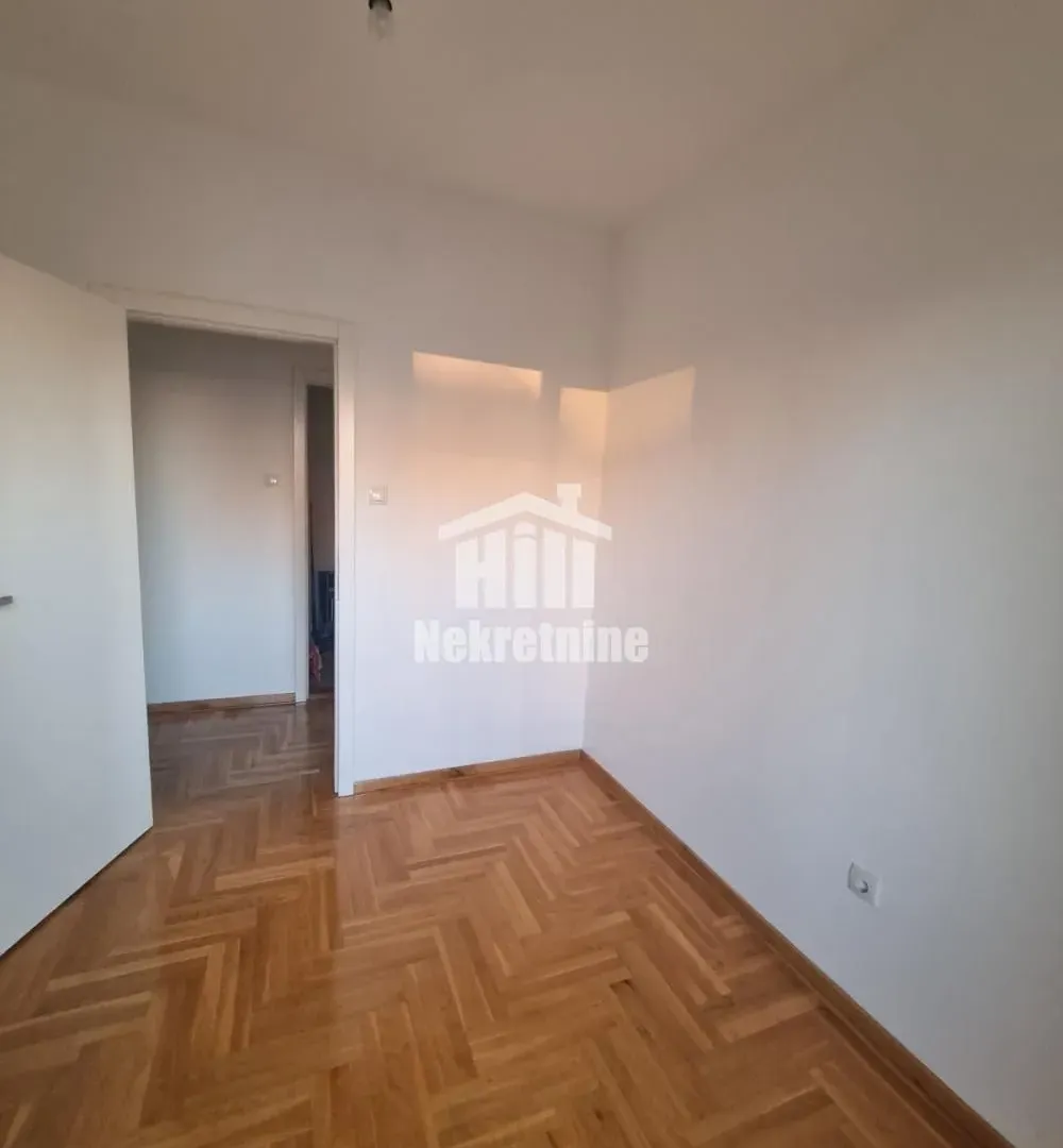 Sale, two bedroom apartment, 58m², Zemun Cara Dušana, Zemun Sve Podlokacije