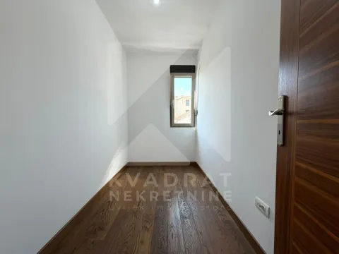 Izdavanje, dvosoban stan, 56m², City Kvart, Podgorica - image 6