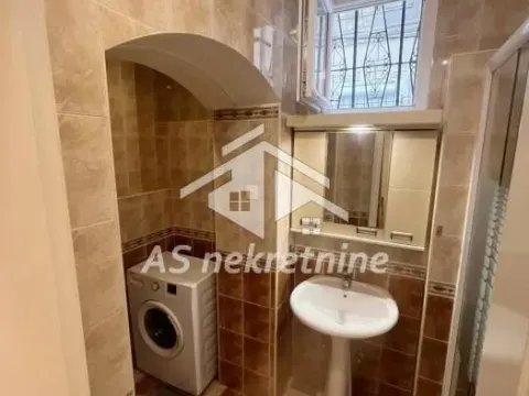 Izdavanje, stan, 42m², Stari Grad, Beograd - image 10